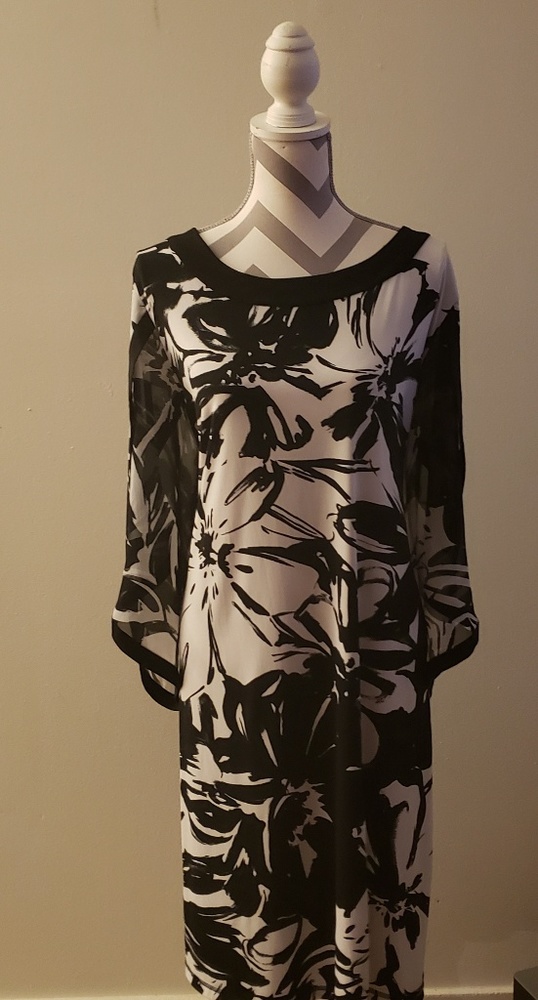 *SOLD*Pretty dress